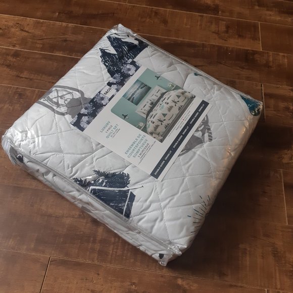 New 3-Piece Signature Quilt Bedding Set • KING Size - Picture 3 of 4